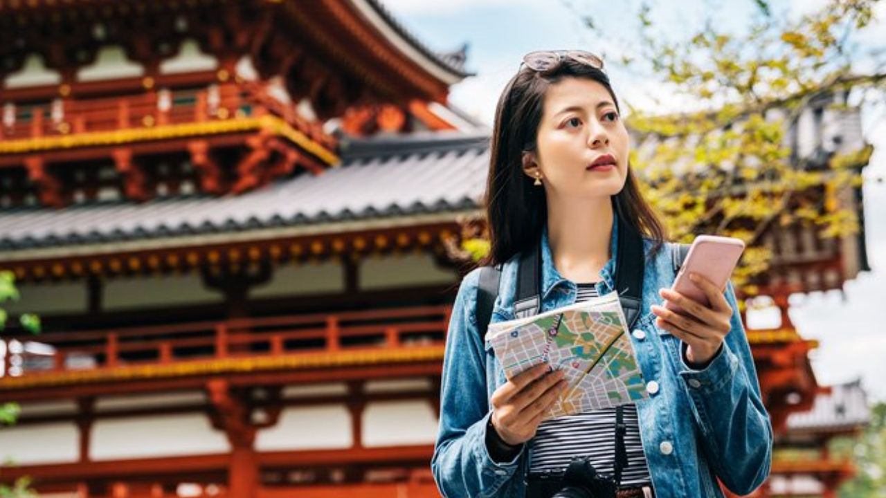 What Advantages Do eSIM Use Have for the Environment in Japan?